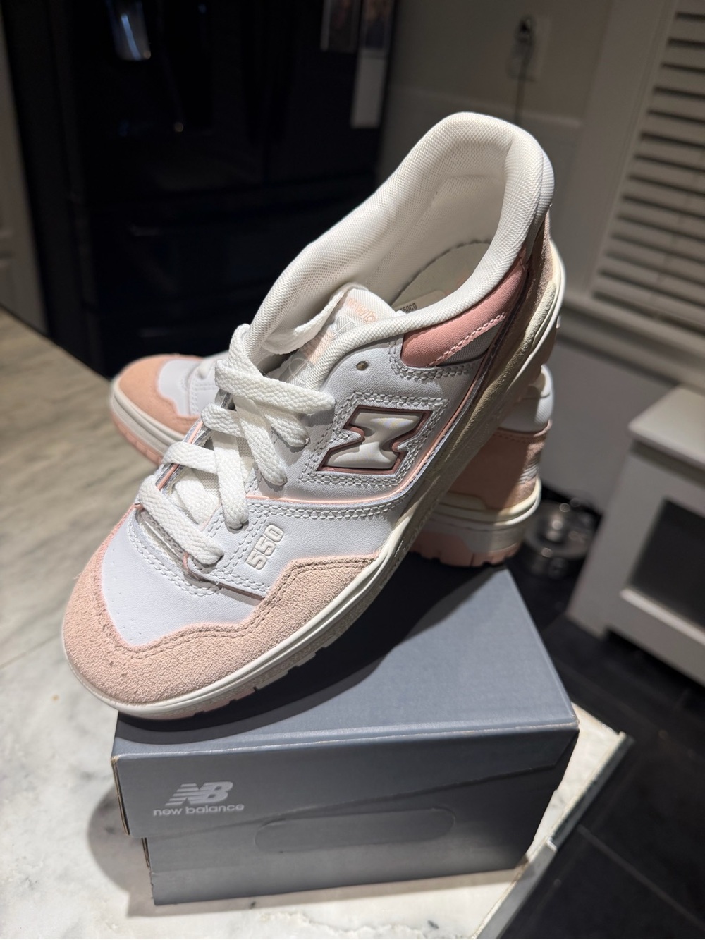 New Balance Kids White & Pink Low-Top Sneakers 550